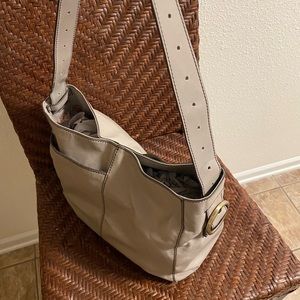 Great condition only gently used. Light grey color. Smoke and pet free home.